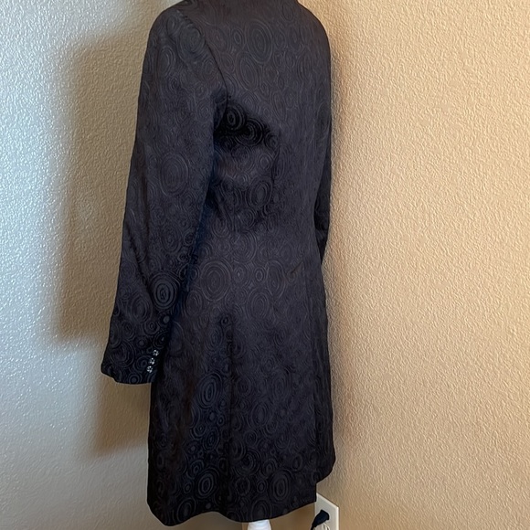 *Banana Republic - size 8 - Black long coat with pattern detail - Picture 5 of 6